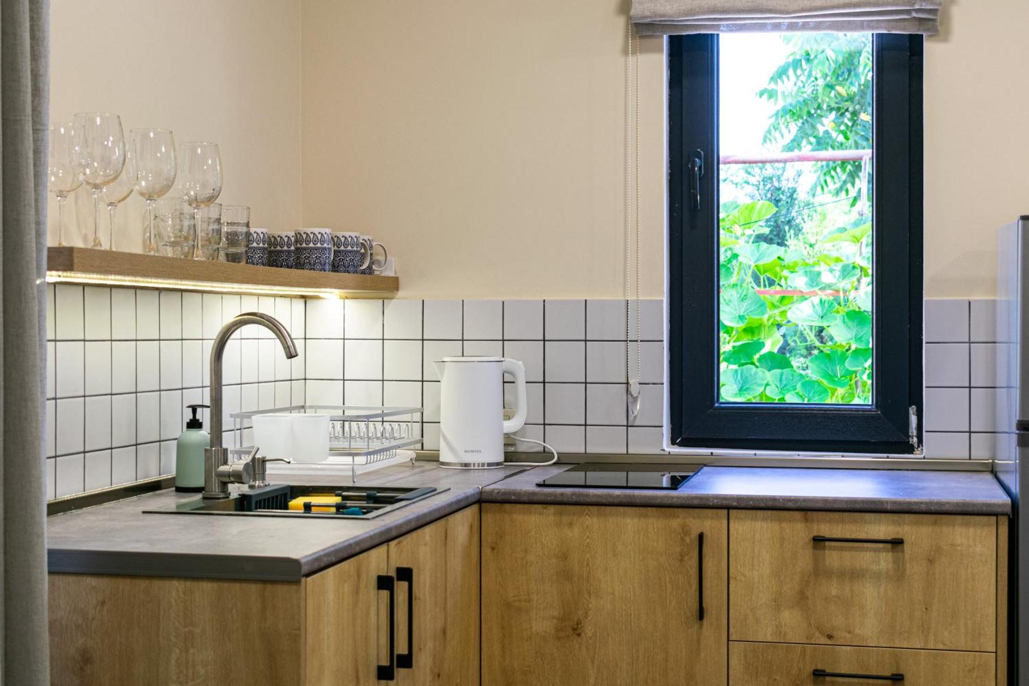Kiwi Georgia Villa Кобулети Екстериор снимка